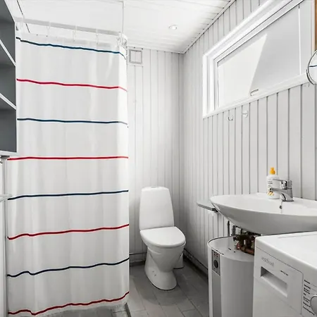 R732-rodvig-strandlaugsvej-5-a Feriehus