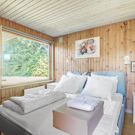 R732-rodvig-strandlaugsvej-5-a *