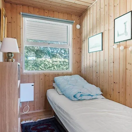 R732-rodvig-strandlaugsvej-5-a Feriehus