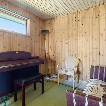 R732-rodvig-strandlaugsvej-5-a Feriehus